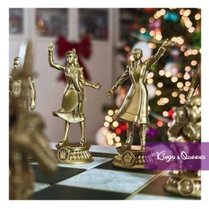 Wicked Chess Set Universal Elphaba Glinda Noble Collection Tin Man Cowardly Lion Scare Crow