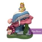 Disney Showcase Figurine Alice in Wonderland Cheshire Cat Mushroom 6018977